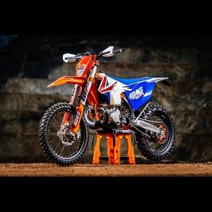 Meet your Posher, Roman